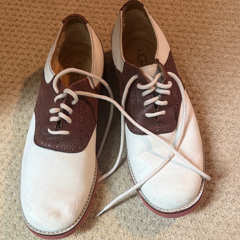 UGG Men's Brown and White Oxford Shoes